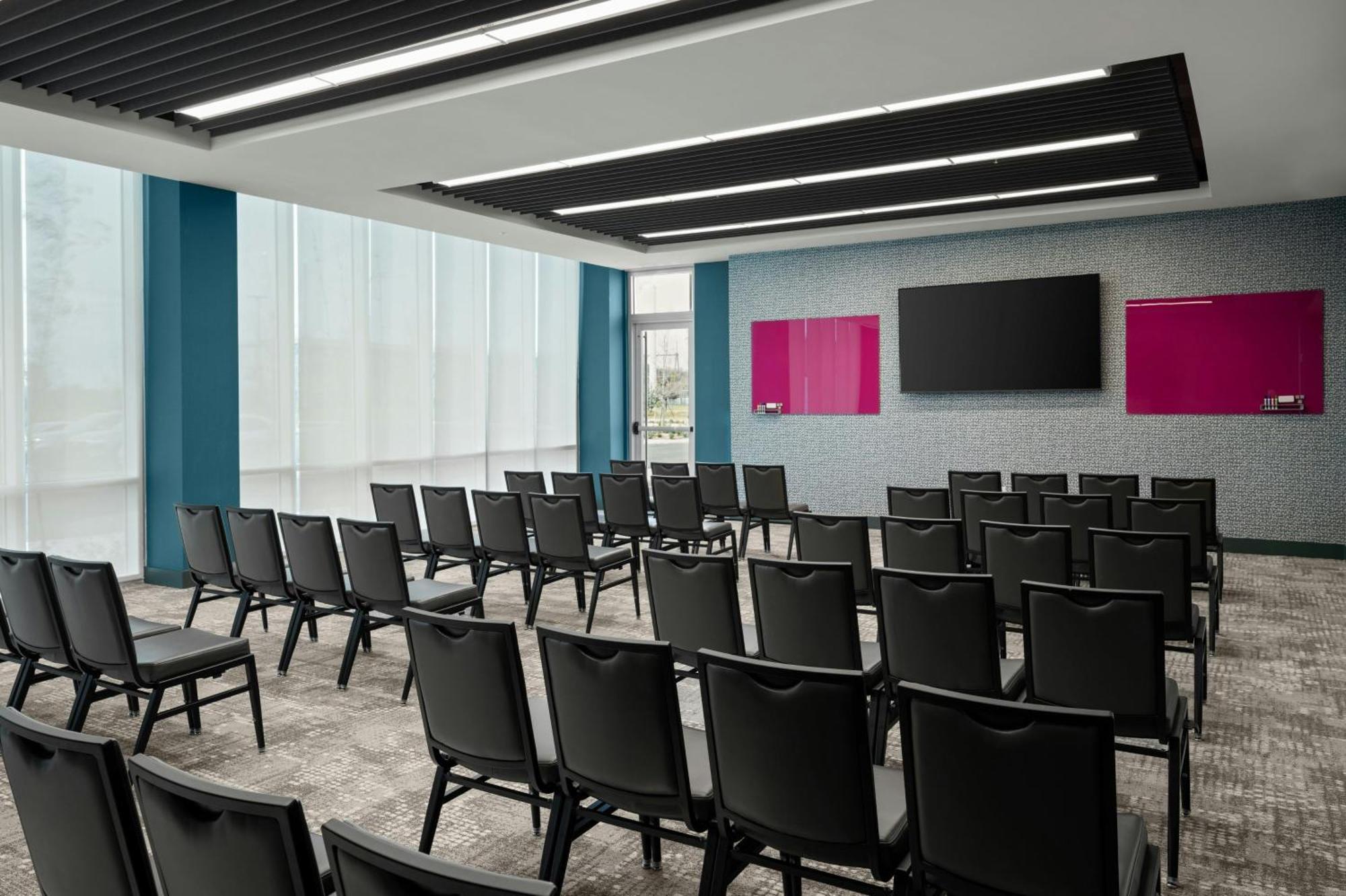 Aloft Orlando Lake Nona Exterior photo